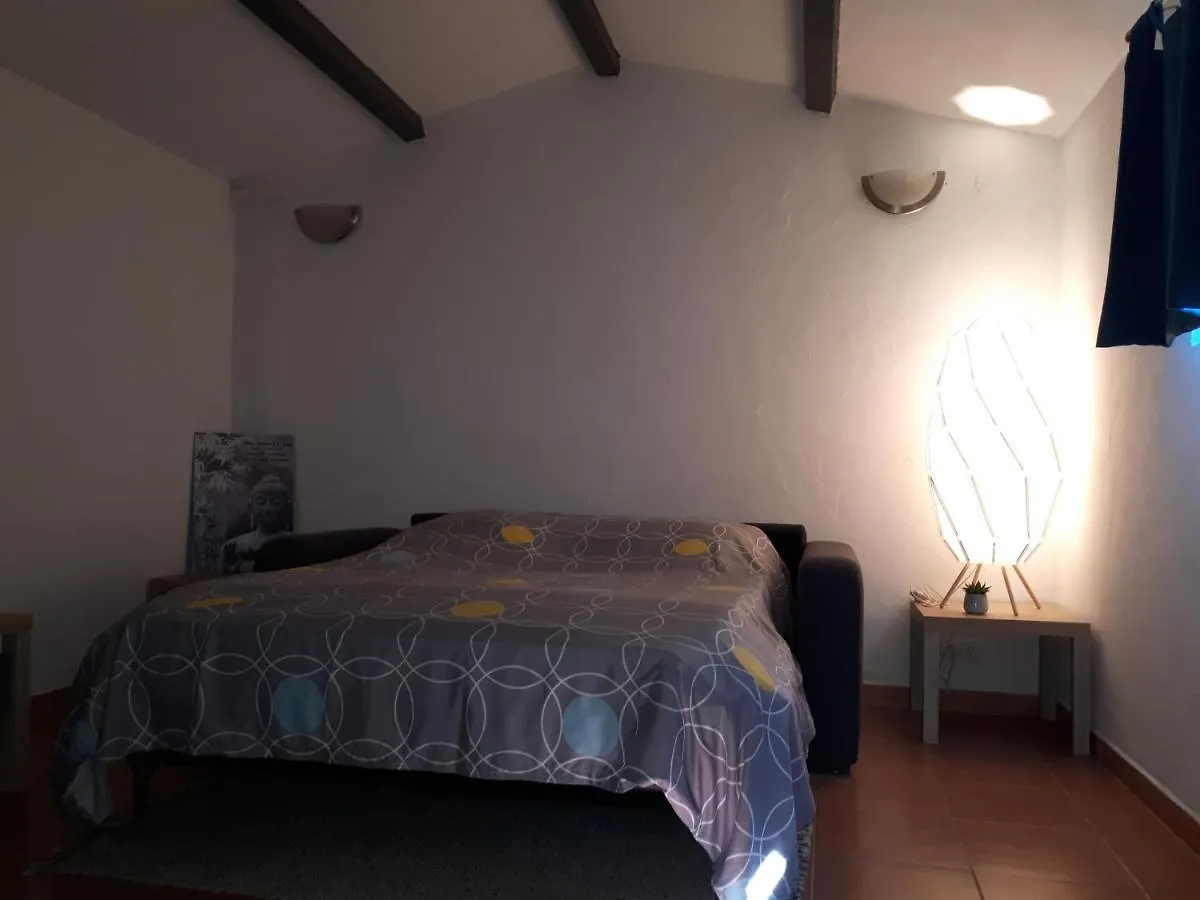 Appartement Grand Studio La Roquette-sur-Siagne
